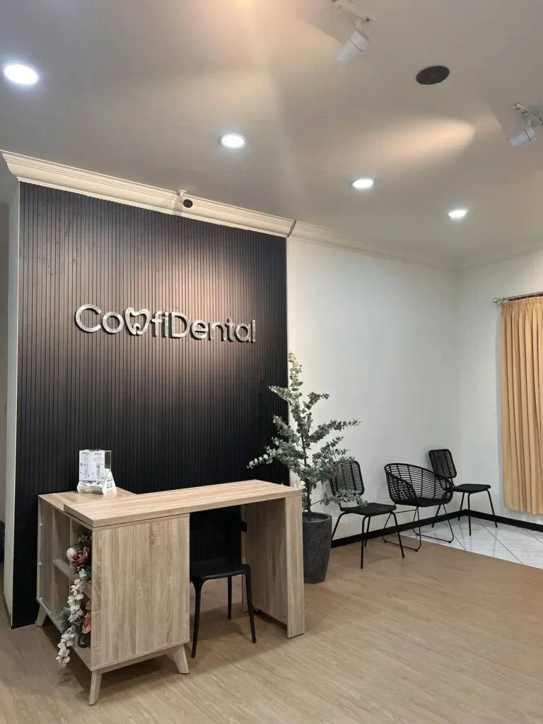 Interior Klinik Gigi ConfiDental terdekat