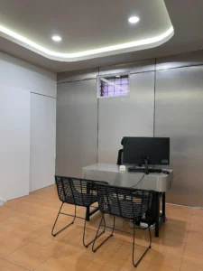 Interior Klinik Gigi ConfiDental Dampit - Ruang Dokter